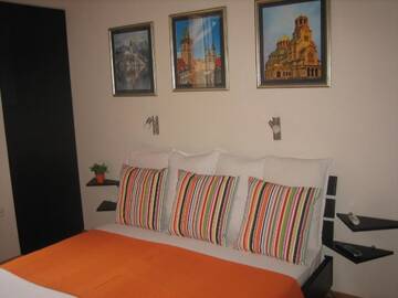 Deluxе Double Room with free parking в Гостевом доме Central City Rooms